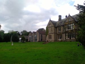 Youth hostel v Castletonu. £16/noc.